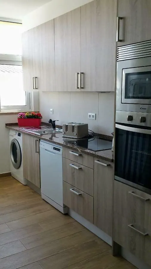 D.Ana Guesthouse Lagos